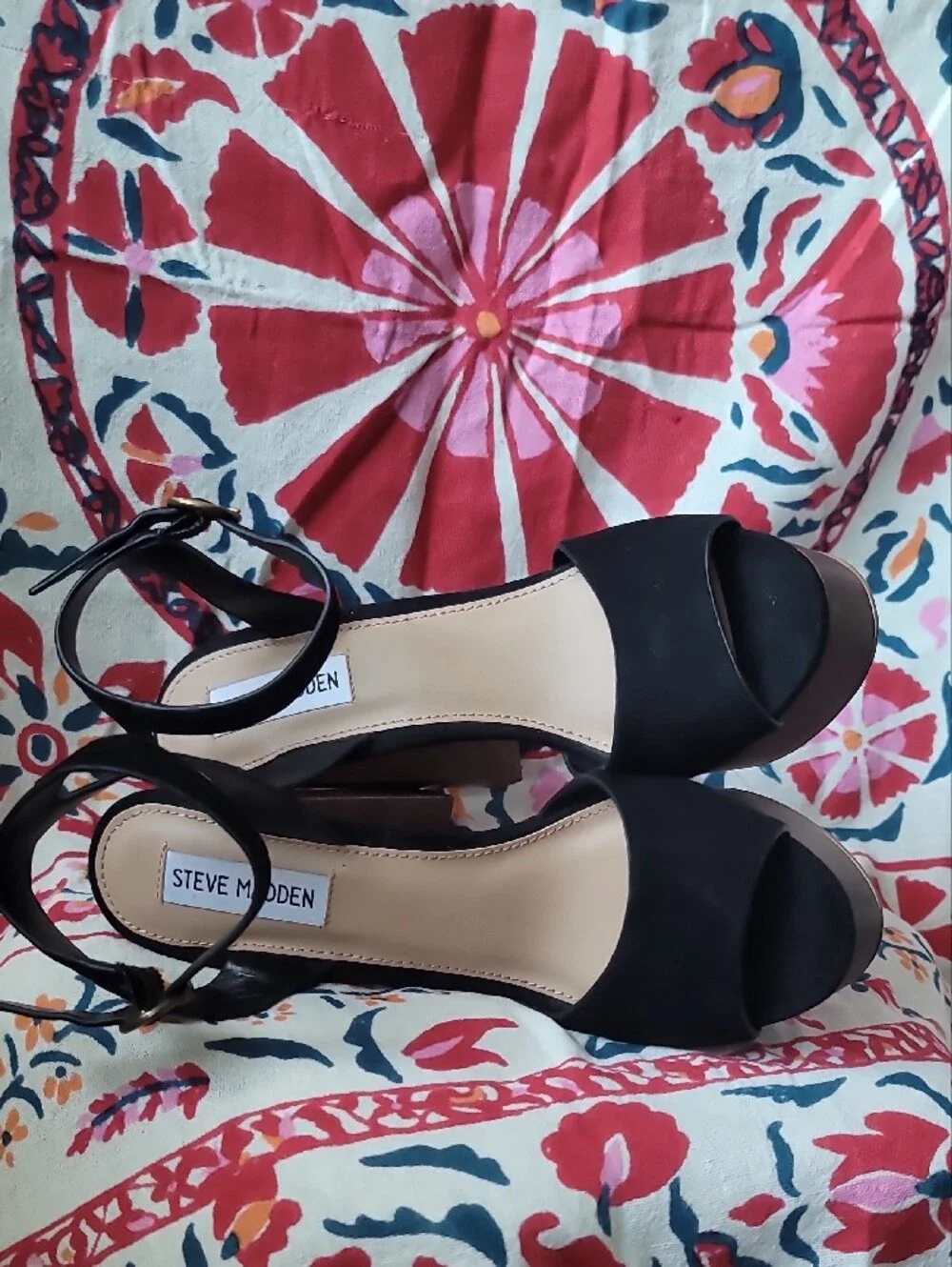NWOT Steve Madden Black Suede Platform Sandals with Brown Wood-Look Heel